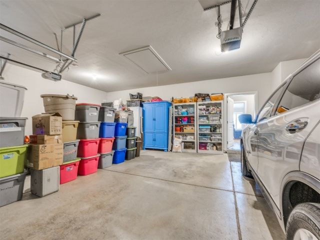 9556 Country Side Lane, Guthrie, OK 73044
