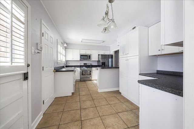 5395 LAURIE LN, Memphis, TN 38120