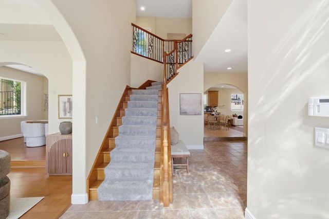 2075 Mantelli Drive, Gilroy, CA 95020