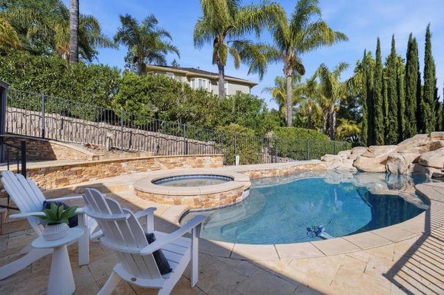 2075 Mantelli Drive, Gilroy, CA 95020