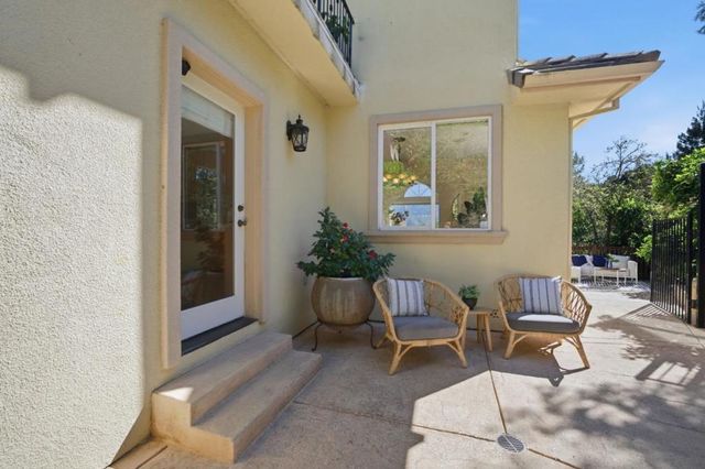 2075 Mantelli Drive, Gilroy, CA 95020