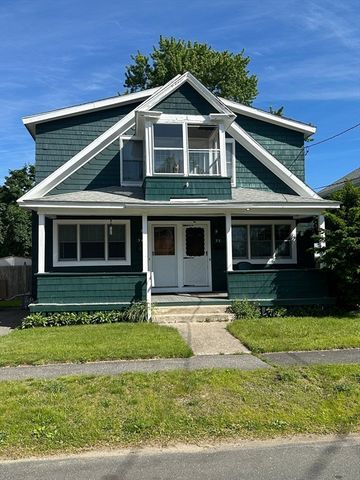 32-34 Chateaugay St, Chicopee, MA 01020