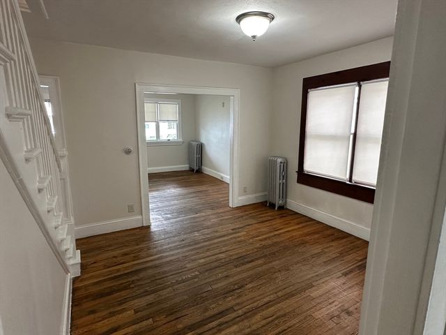 32-34 Chateaugay St, Chicopee, MA 01020
