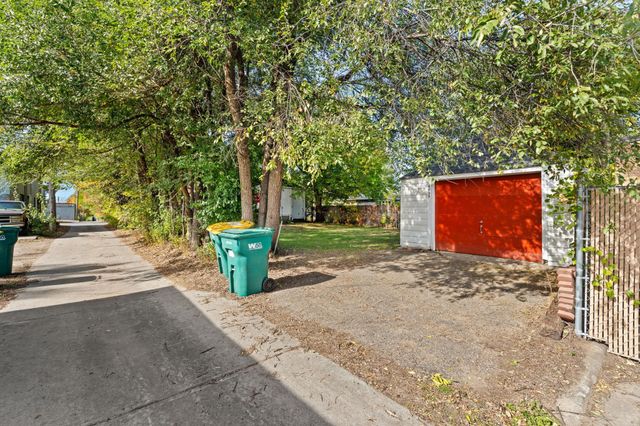 6533 Bloomington Avenue S, Richfield, MN 55423