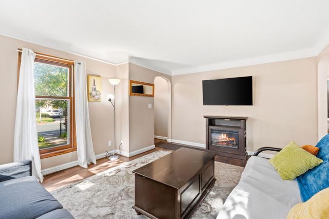 6533 Bloomington Avenue S, Richfield, MN 55423