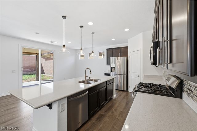 7103 Stanley Frederick Street, Las Vegas, NV 89166