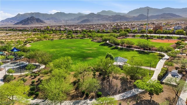 7103 Stanley Frederick Street, Las Vegas, NV 89166