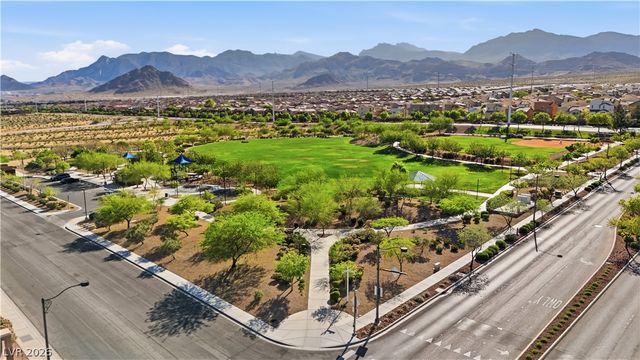 7103 Stanley Frederick Street, Las Vegas, NV 89166