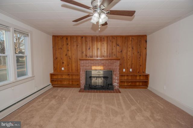 306 N MAIN ST, Hebron, MD 21830