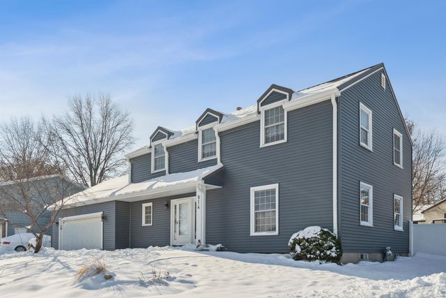 914 Lynda Road, Waterloo, IA 50701