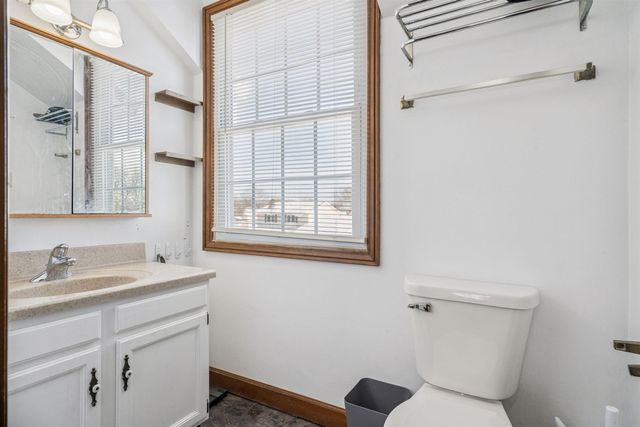 914 Lynda Road, Waterloo, IA 50701