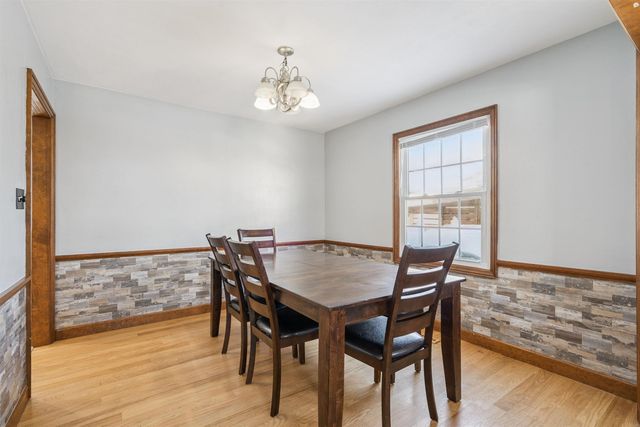 914 Lynda Road, Waterloo, IA 50701