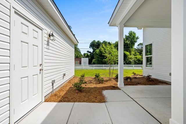 3810 Richardson St., Loris, SC 29569