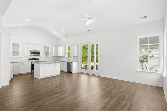 3810 Richardson St., Loris, SC 29569