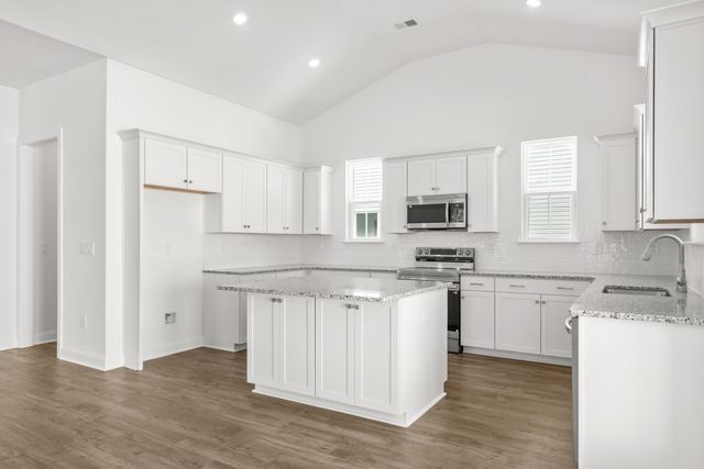 3810 Richardson St., Loris, SC 29569