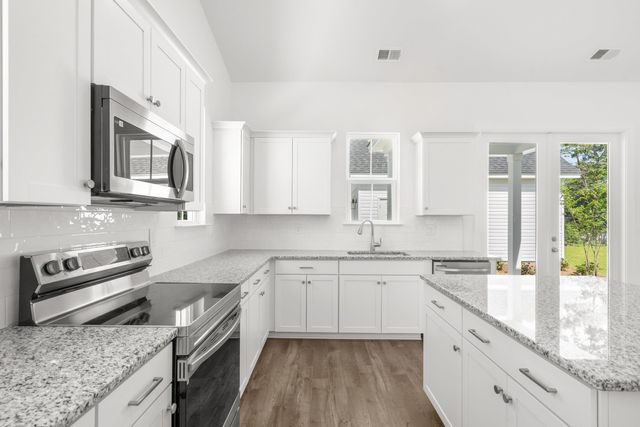 3810 Richardson St., Loris, SC 29569