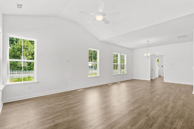 3810 Richardson St., Loris, SC 29569