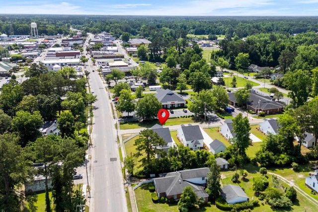 3810 Richardson St., Loris, SC 29569