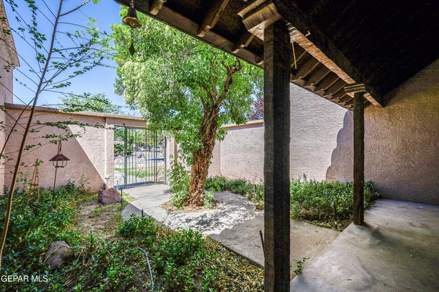 4945 VISTA GRANDE Circle, El Paso, TX 79922