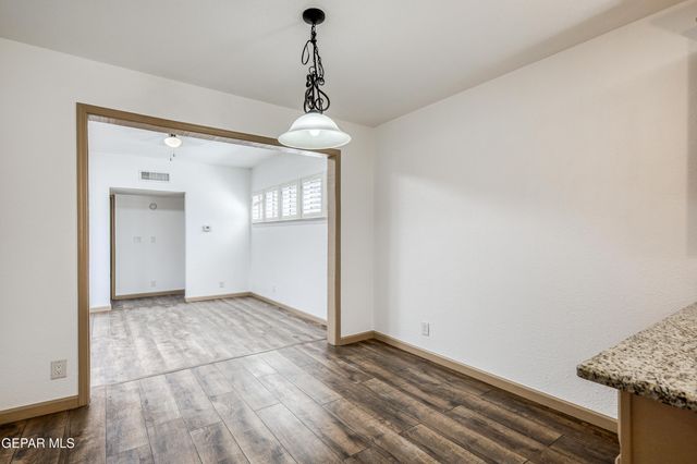 4945 VISTA GRANDE Circle, El Paso, TX 79922