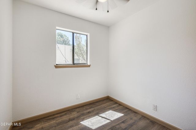 4945 VISTA GRANDE Circle, El Paso, TX 79922