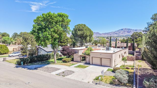 4945 VISTA GRANDE Circle, El Paso, TX 79922