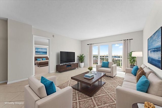 4900 BRITTANY DRIVE S 812, St Petersburg, FL 33715