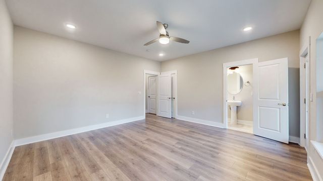 2004 Sonya Terrace, Nashville, TN 37209