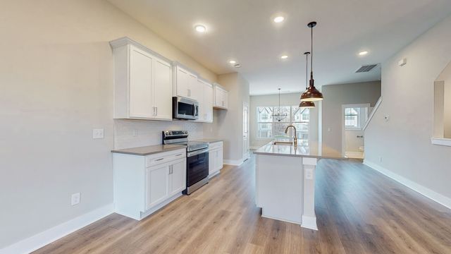 2004 Sonya Terrace, Nashville, TN 37209