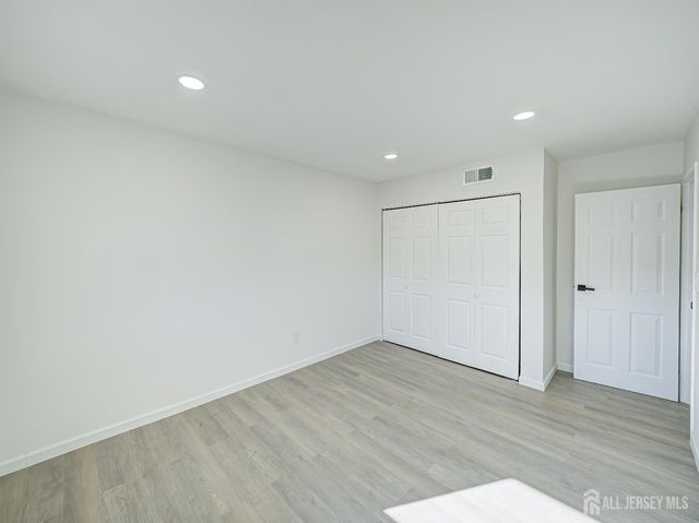 18 Judson Street 22B, Edison, NJ 08837