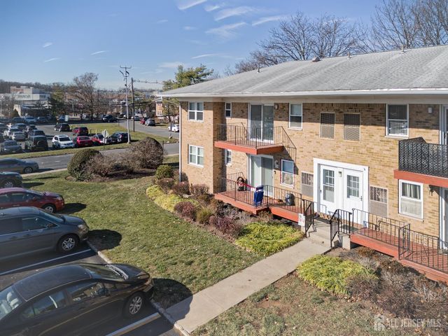 18 Judson Street 22B, Edison, NJ 08837
