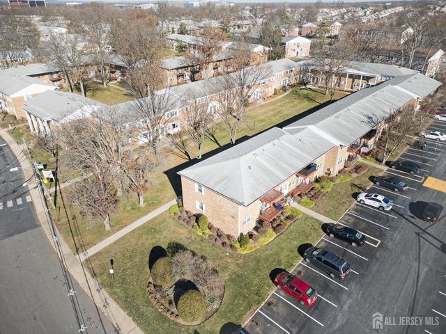 18 Judson Street 22B, Edison, NJ 08837