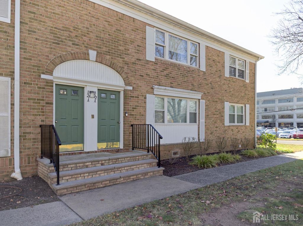 18 Judson Street 22B, Edison, NJ 08837