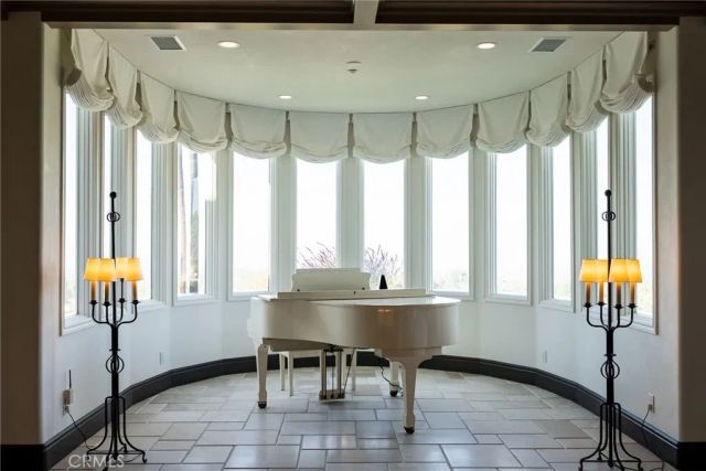 2019 Polo Court, Riverside, CA 92506