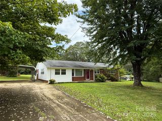 1570 N Catawba Church Avenue, Lenoir, NC 28645