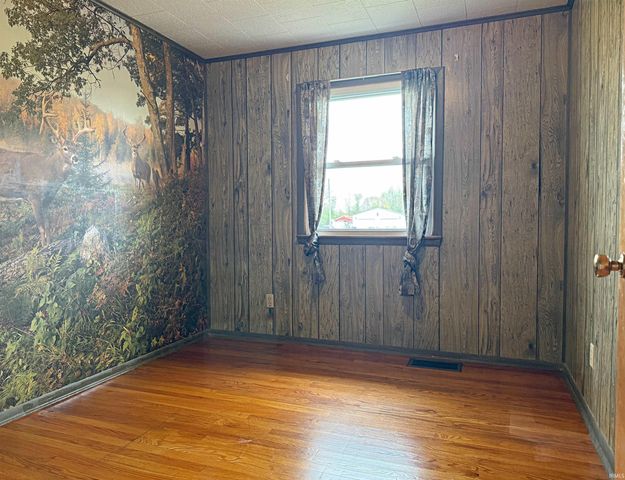 626 E Elnora Street, Odon, IN 47562