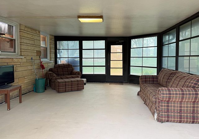 626 E Elnora Street, Odon, IN 47562