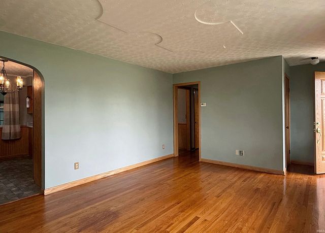 626 E Elnora Street, Odon, IN 47562