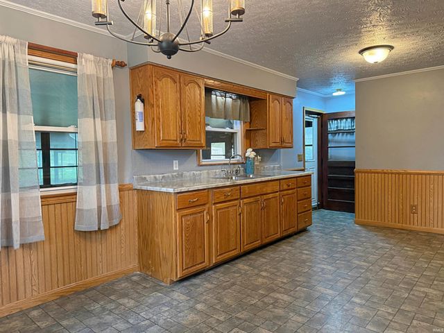 626 E Elnora Street, Odon, IN 47562