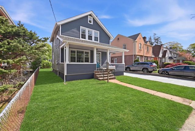 107 E Saint Marks Place, Valley Stream, NY 11580