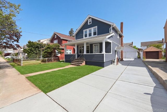 107 E Saint Marks Place, Valley Stream, NY 11580