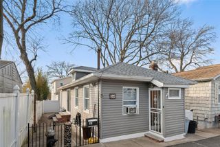 56 1/2 Edgewater park A, Bronx, NY 10465