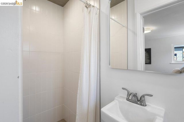 5637 Ludwig Avenue, El Cerrito, CA 94530