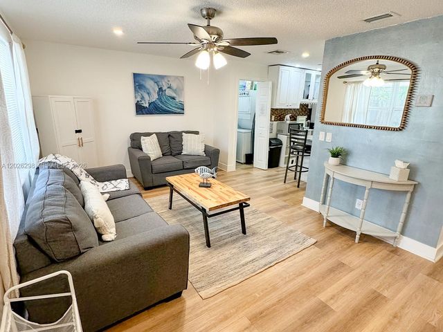 1827 SW 21st Street, Fort Lauderdale, FL 33315