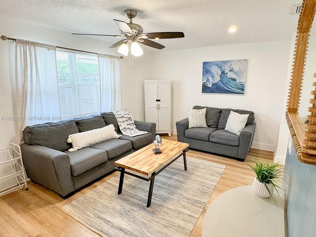 1827 SW 21st Street, Fort Lauderdale, FL 33315