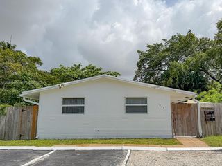 1827 SW 21st Street, Fort Lauderdale, FL 33315