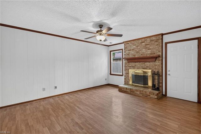 5681 Shinfield DR, Virginia Beach, VA 23464
