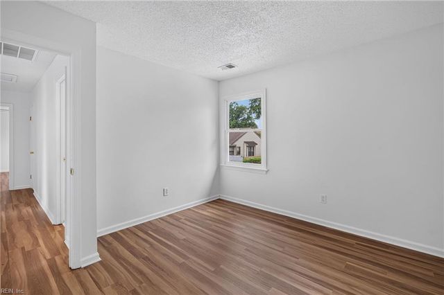 5681 Shinfield DR, Virginia Beach, VA 23464