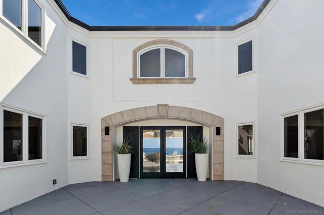 5366 Calumet Ave, La Jolla, CA 92037