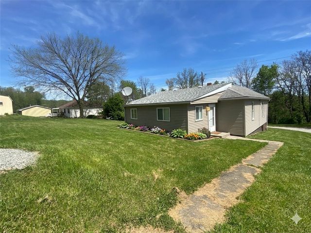 72 S Lincoln Ave, Hempfield Twp, PA 15601